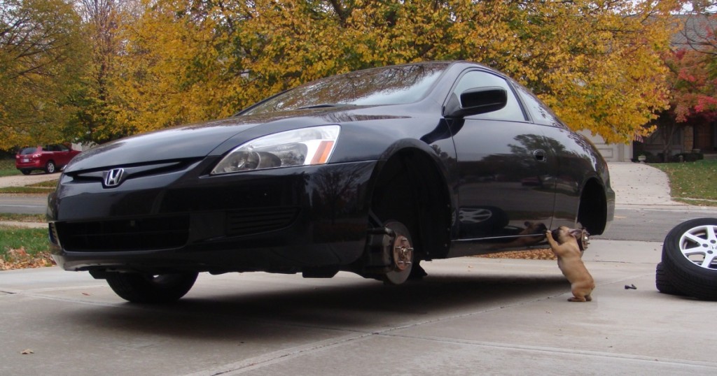 Thor Lifting Car